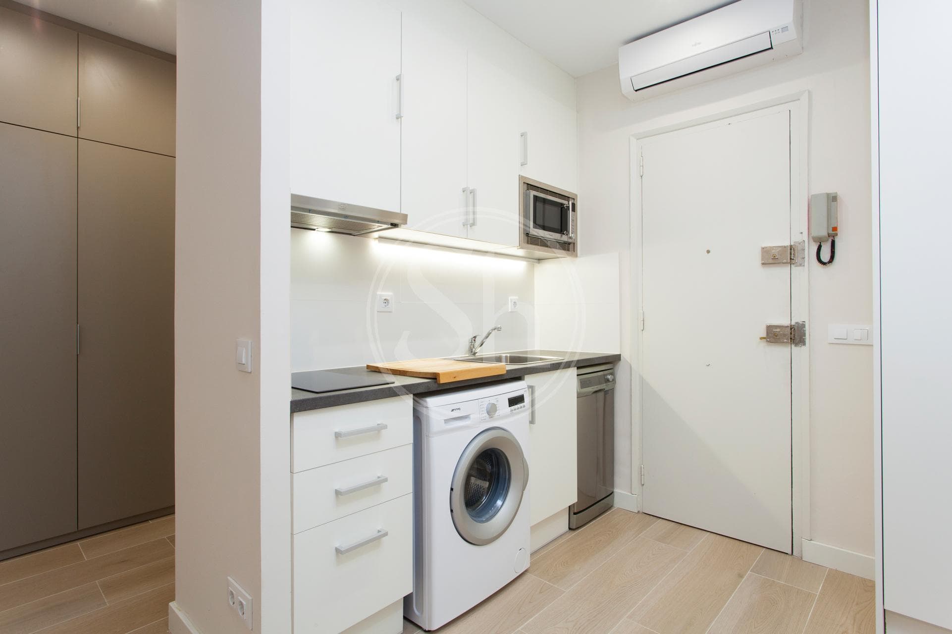 Calabria - Valencia | Eixample | Barcelona | REF 232P671LAC16