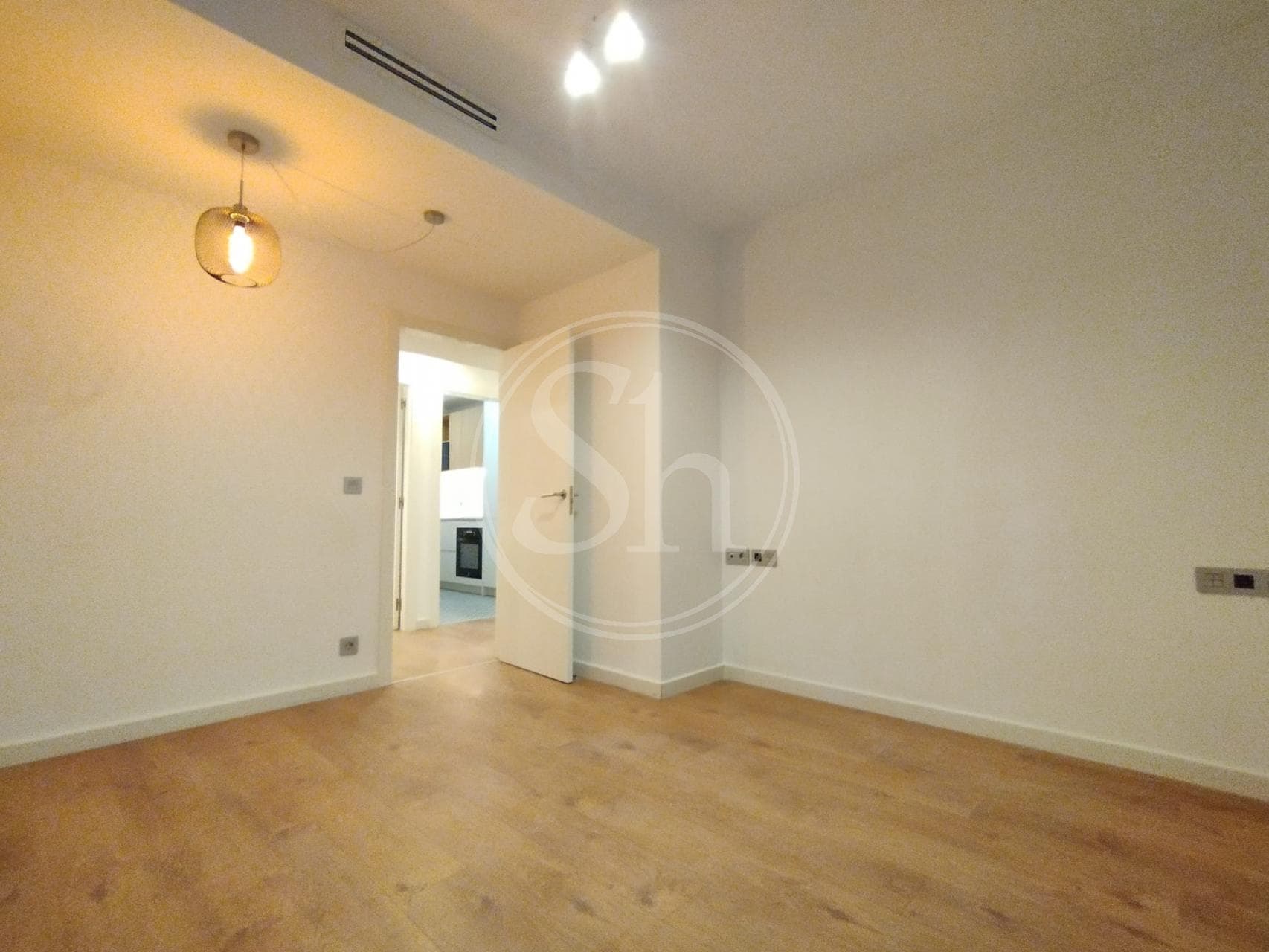 Avinguda Paral·lel - Poeta Cabanyes | Sants Montjuïc | Barcelona | REF 232P38RAP2E