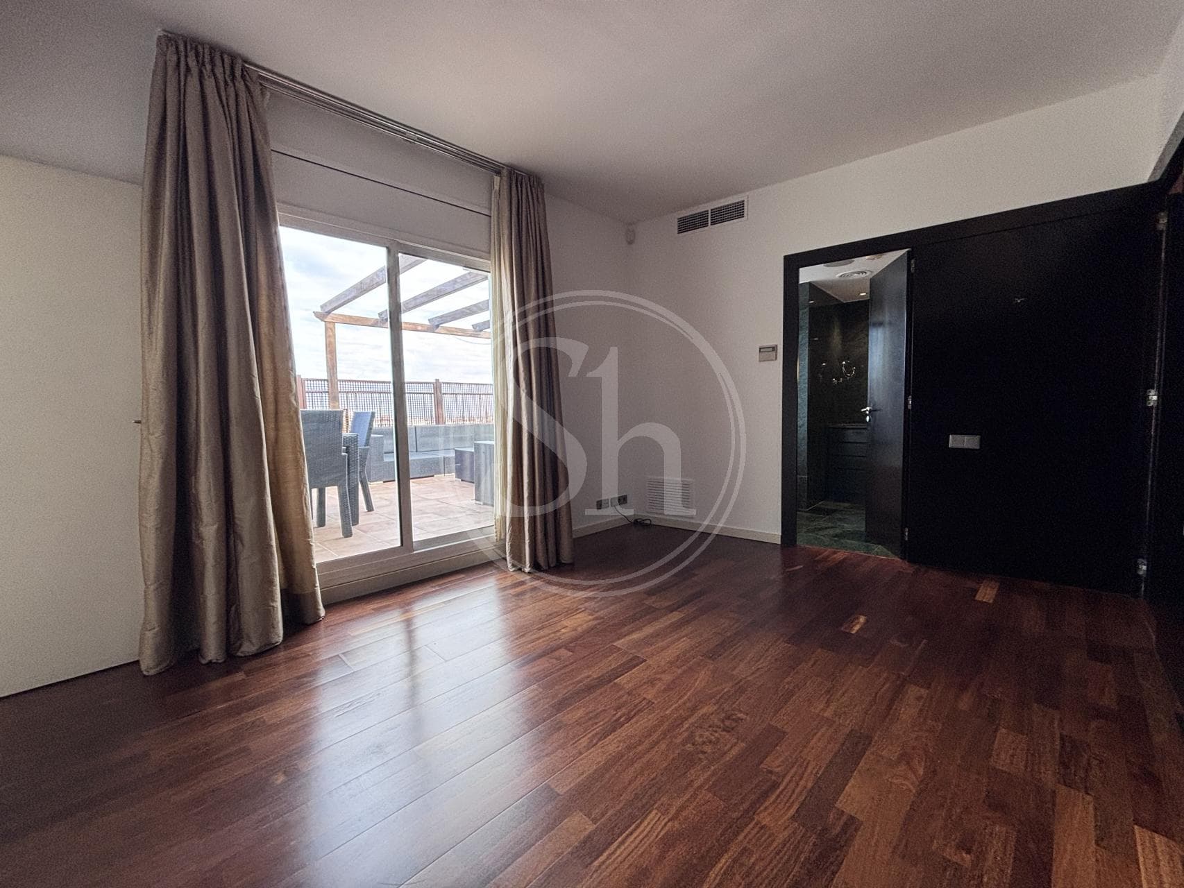 property_image_30