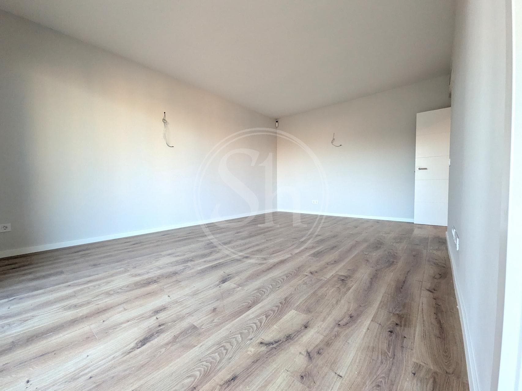property_image_3