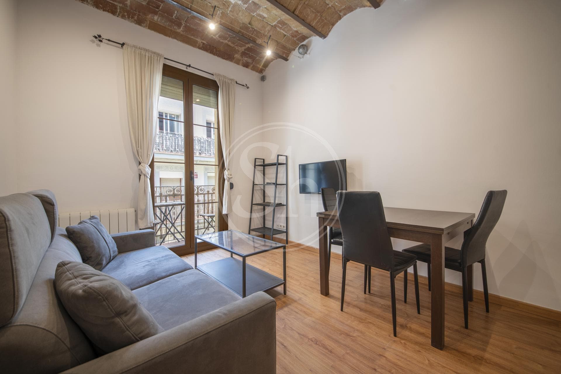 Ventallo - Pau Alsina | Gràcia | Barcelona | REF 111TT53NEV2P