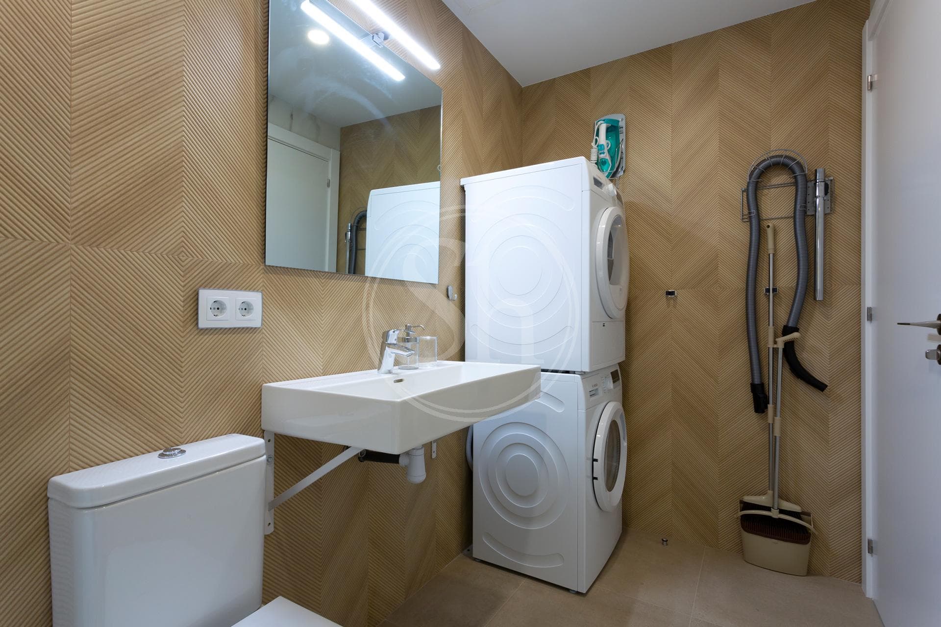 property_image_24