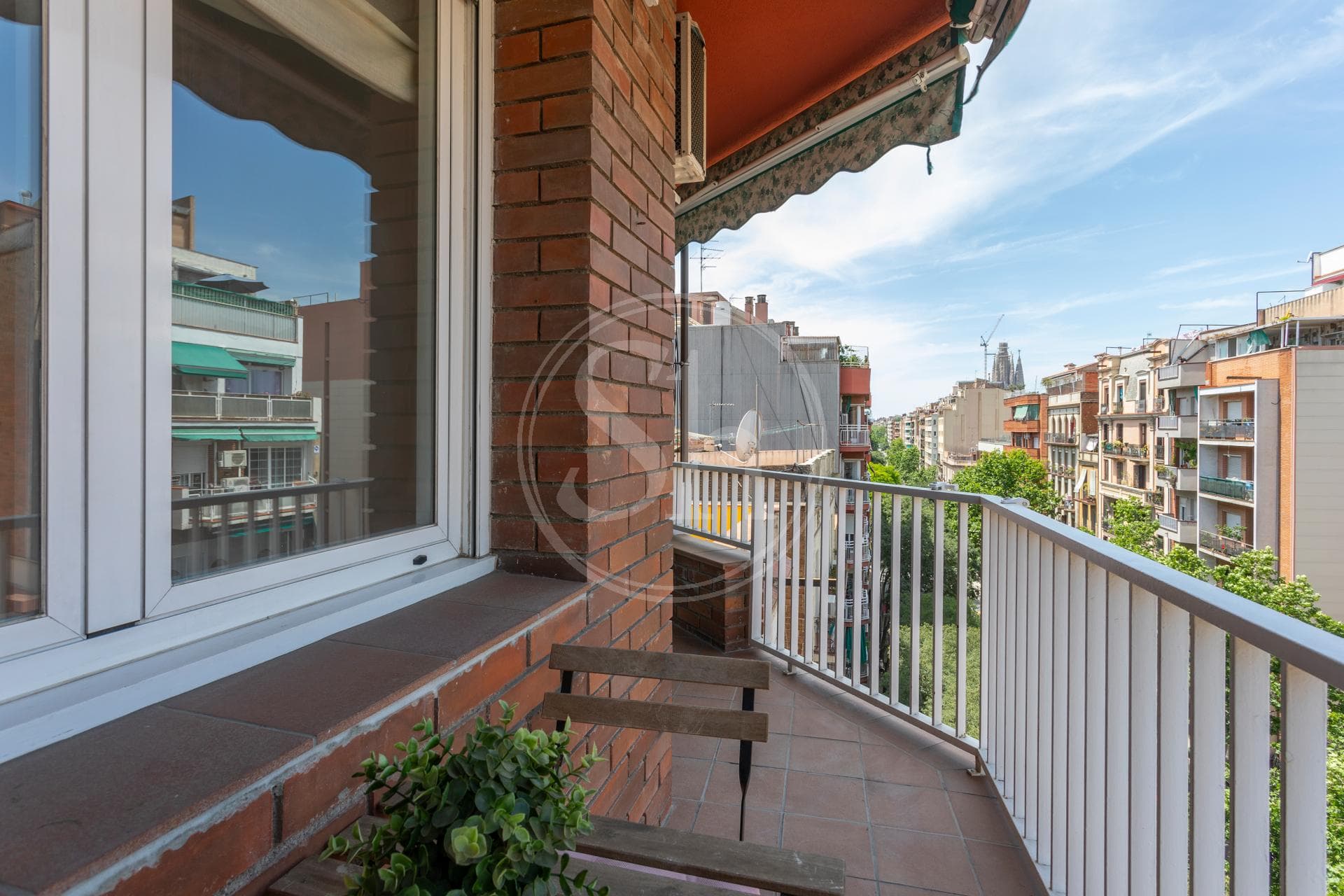 property_image_1