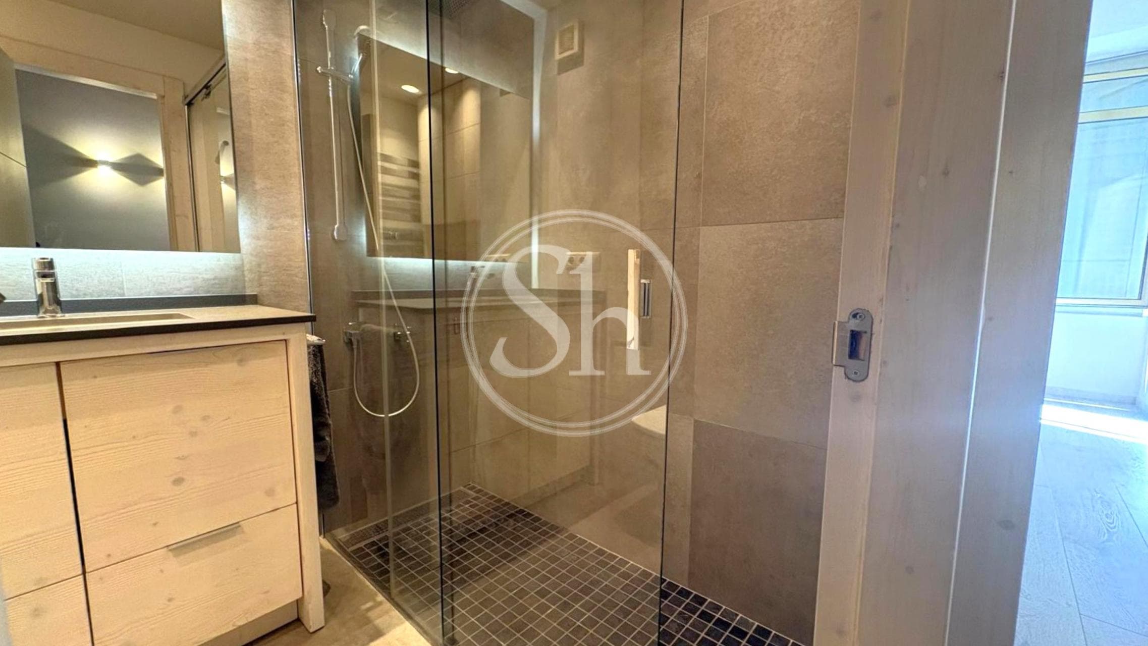 property_image_24
