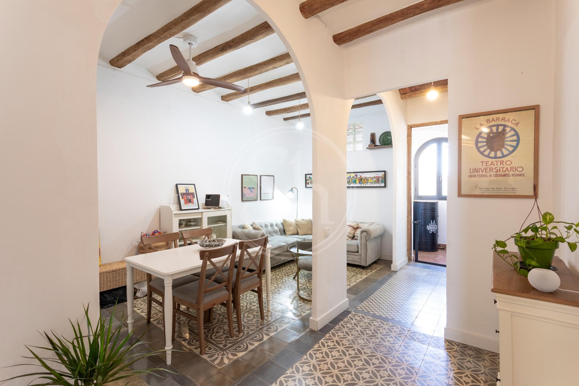 Sant Crist - Cros | Sants Montjuïc | Barcelona | REF 142VE54CS33