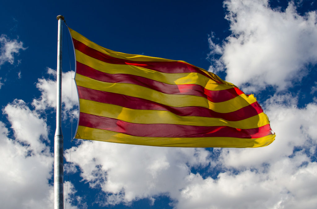 Catalan vs. Castilian: What's the Difference? - SuiteLife