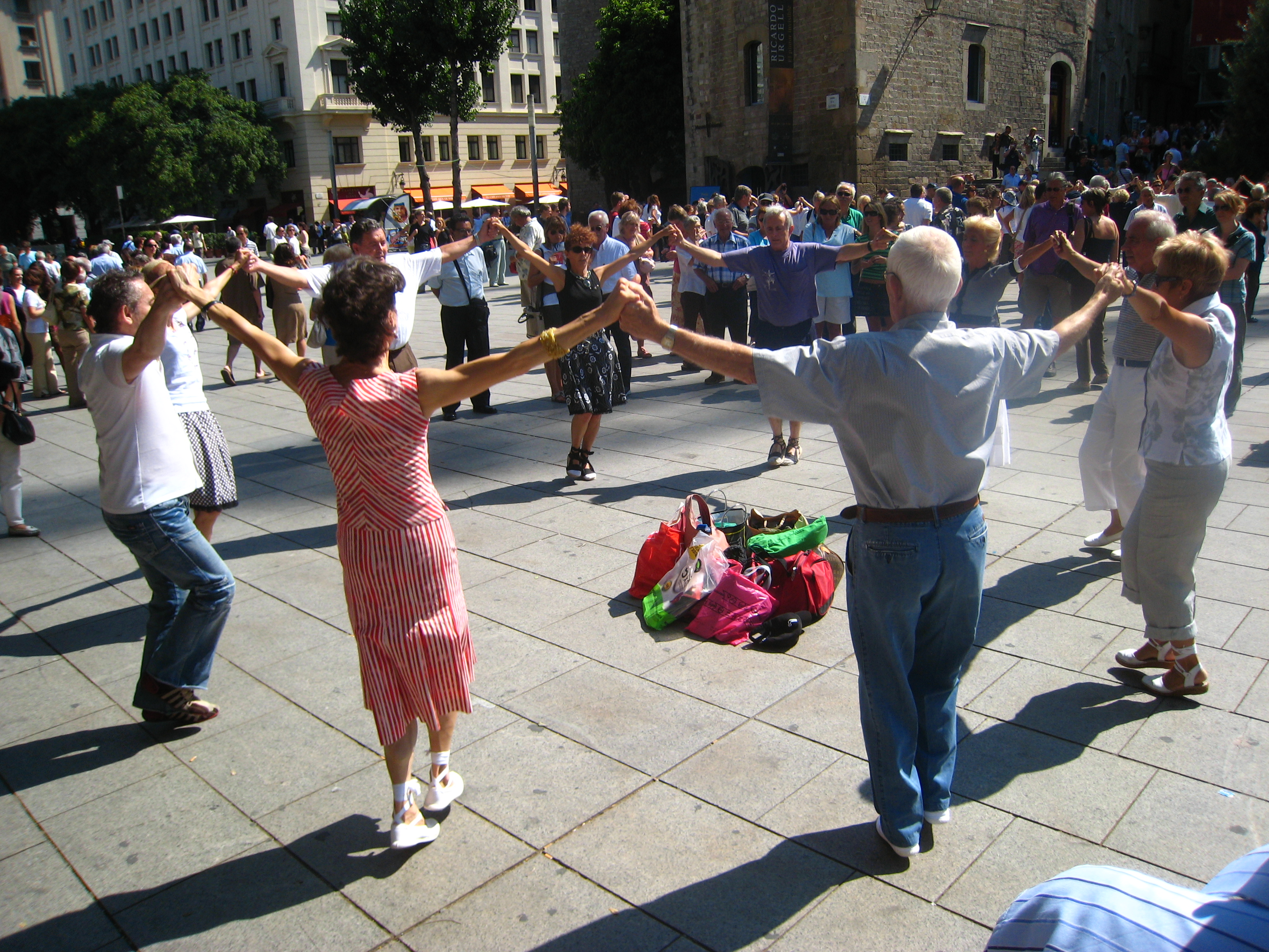 Sardana A Traditional Catalan Dance Shbarcelona